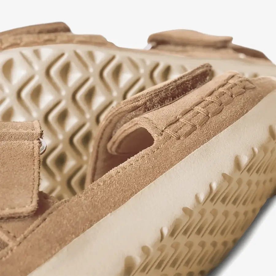 Ugg Goldenstar Kız Çocuk Bantlı Sandalet