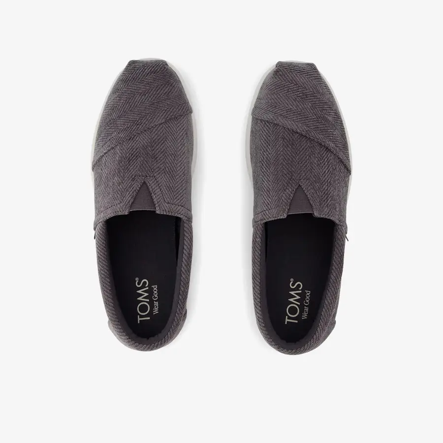 Toms  Erkek