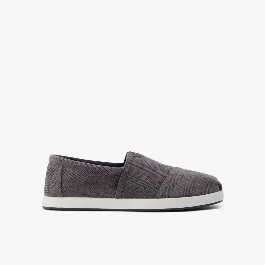 Toms  Erkek