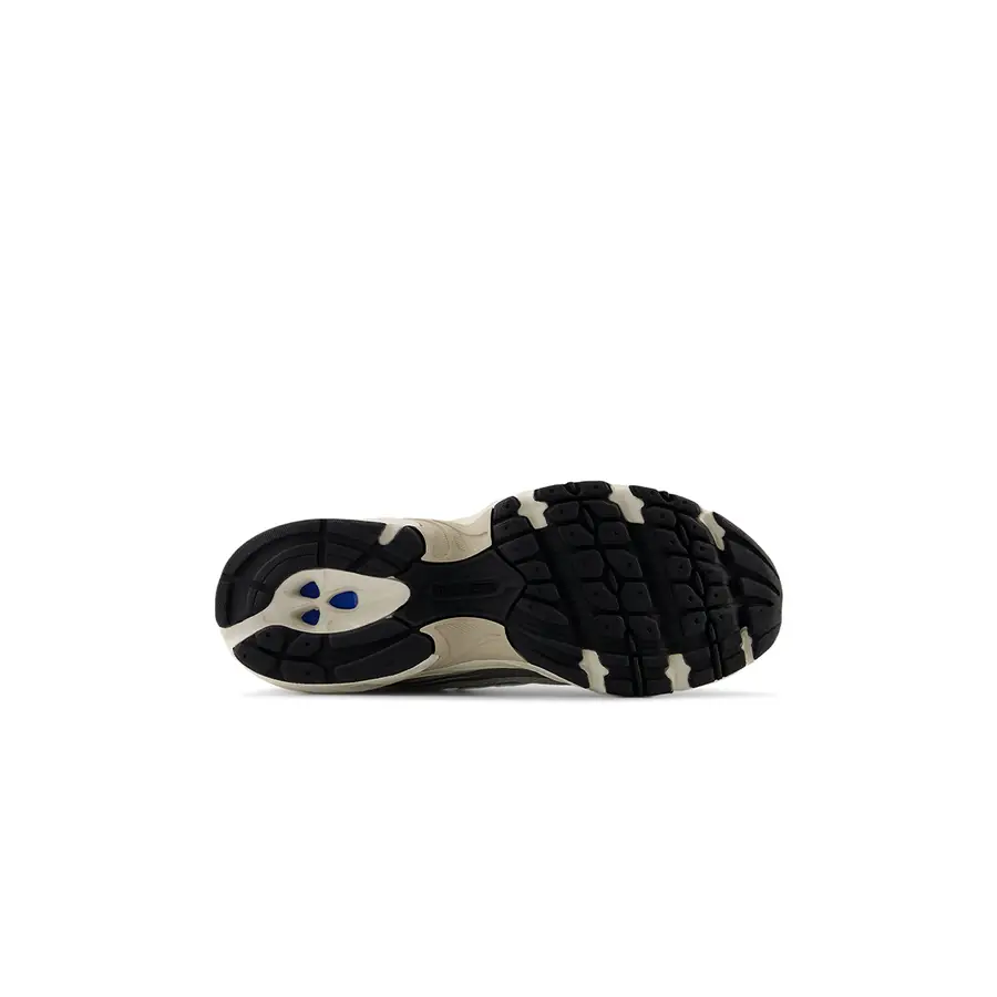 New Balance 740 Kadın Sneaker