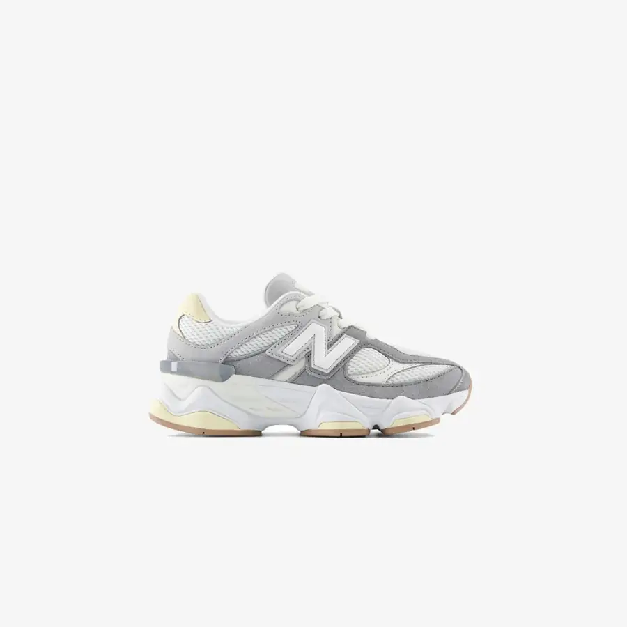 New Balance 9060 Erkek Çocuk Kalın Taban Sneaker